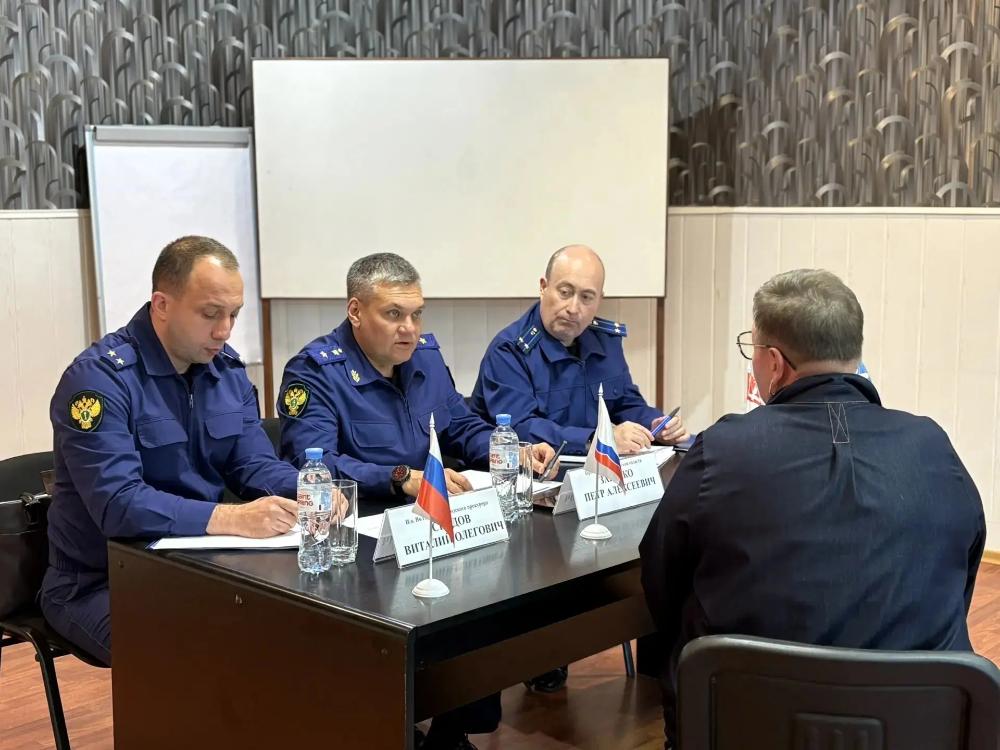 Прокурор Ленинградской области провёл личный прием работников АО «Сясьский ЦБК»